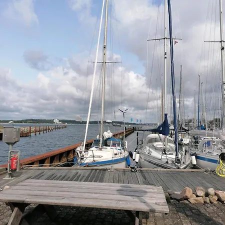 Hafenhaeuschen Lägenhet *